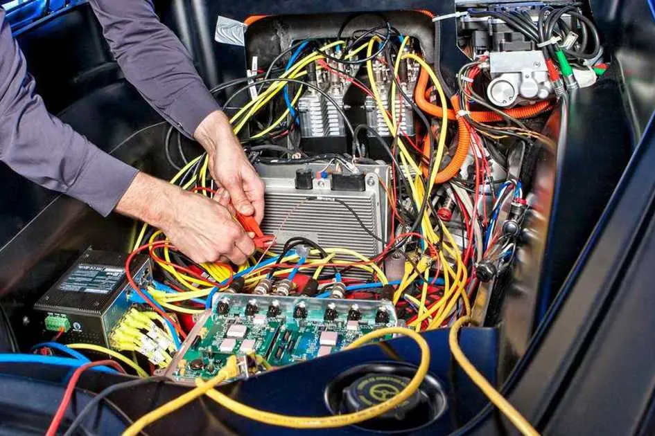 Kamyonlarda Elektrik Arızaları: En Sık Karşılaşılan 5 Sorun ve Çözümü